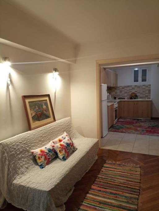 Romantic Apartment Ideal For Women! Atina Dış mekan fotoğraf