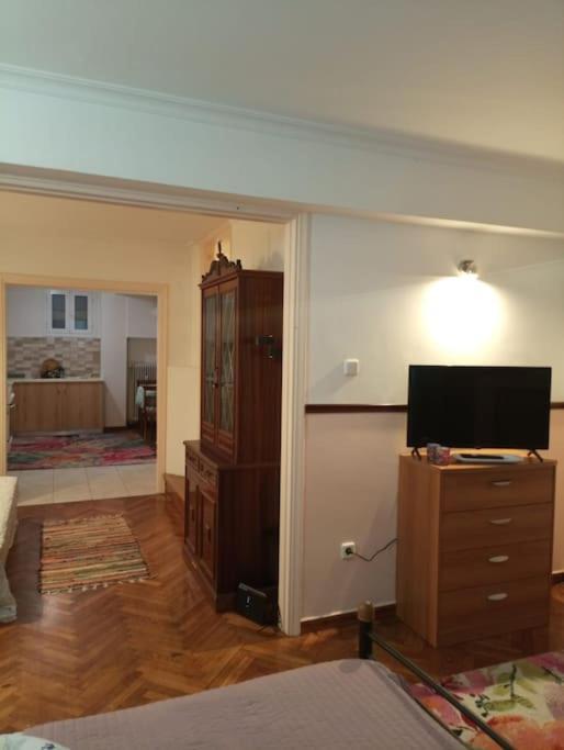 Romantic Apartment Ideal For Women! Atina Dış mekan fotoğraf