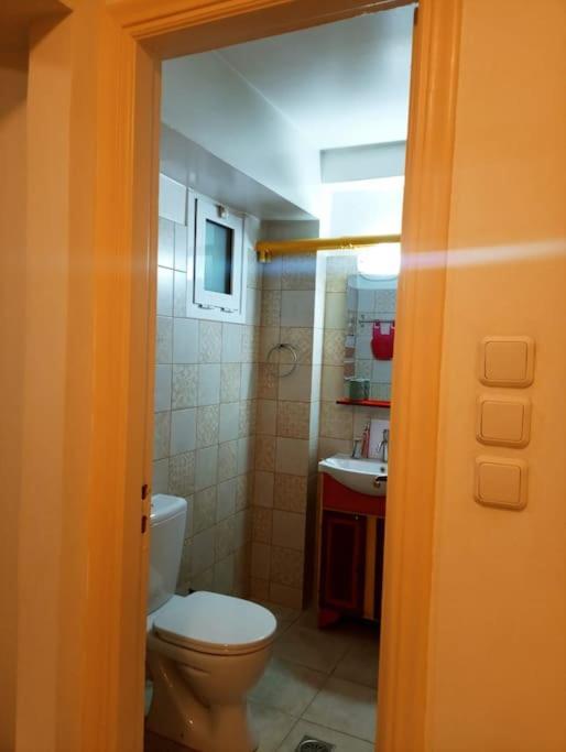 Romantic Apartment Ideal For Women! Atina Dış mekan fotoğraf