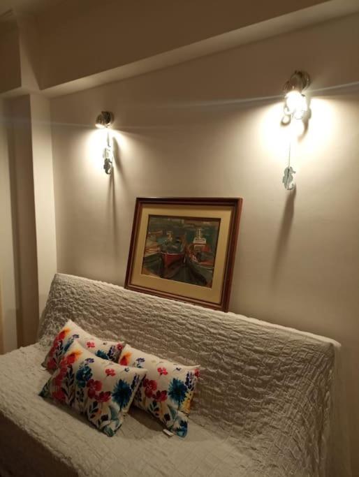 Romantic Apartment Ideal For Women! Atina Dış mekan fotoğraf