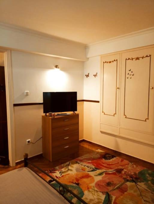Romantic Apartment Ideal For Women! Atina Dış mekan fotoğraf